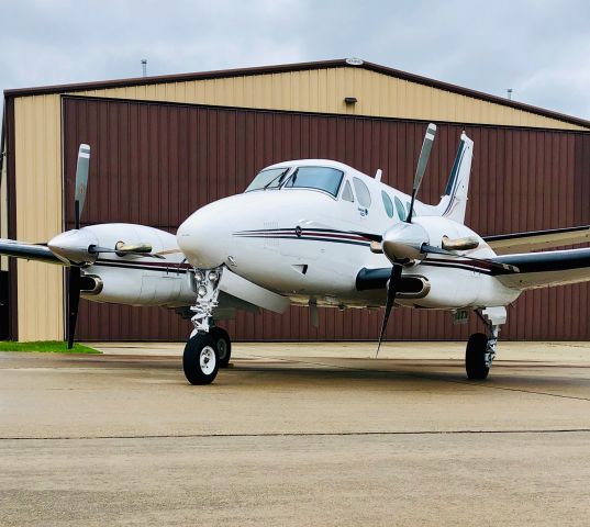 Beechcraft King Air 90 (N3030G)