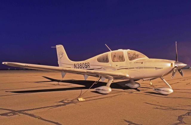 Cirrus SR-22 (N380SR)