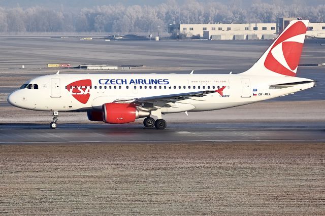 Airbus A319 (OK-MEL)