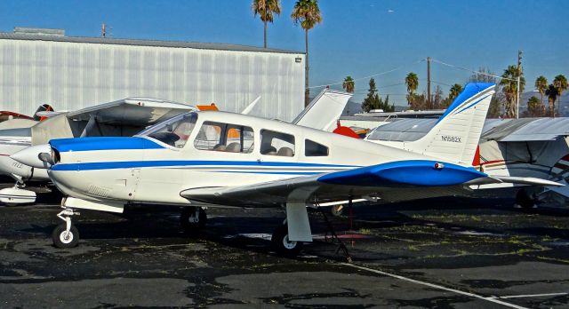Piper Cherokee Arrow (N1582X)