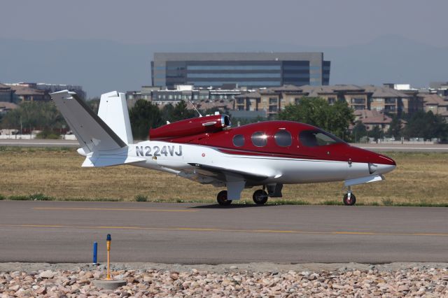 Cirrus Vision SF50 (N224VJ) - Sun, Aug 9, 2020 at 10:26 AM