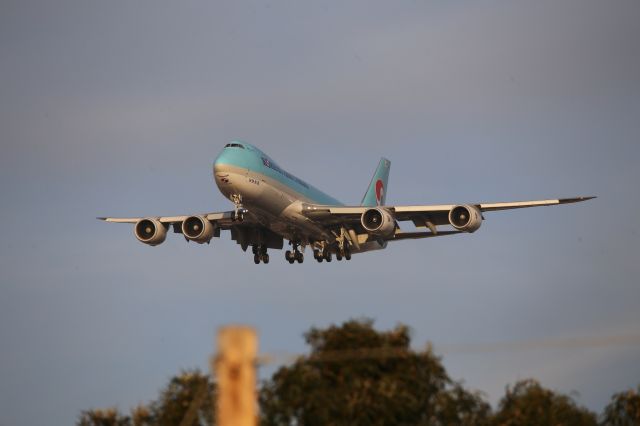 BOEING 747-8 —