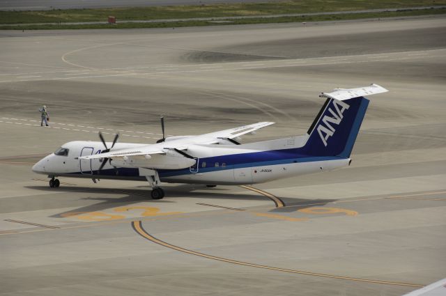 JA802K — - Taxiing at Haneda Intl Airport on 2012/04/10 "ANA c/s"