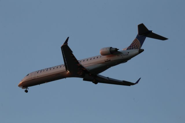 Canadair Regional Jet CRJ-700 (N784SK)