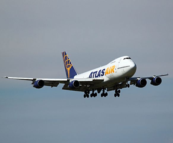 Boeing 747-200 (N524MC) - Landing at BQN