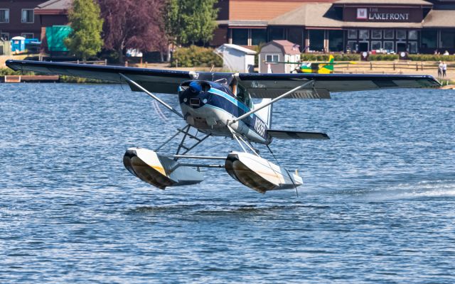 Cessna Skywagon (N1836R)