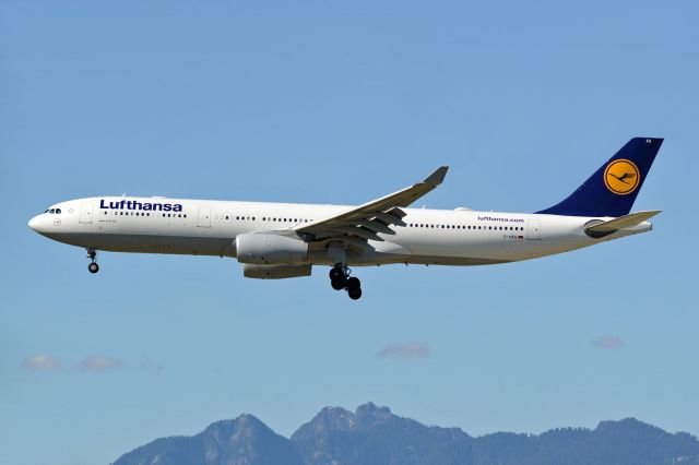 Airbus A330-300 (D-AIKR)