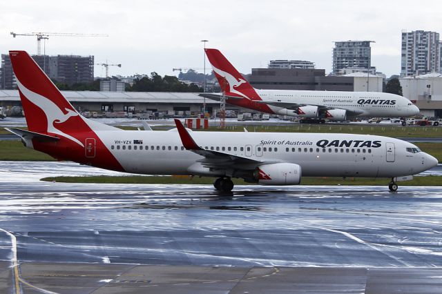 Boeing 737-800 (VH-VZV) - on 4 December 2017