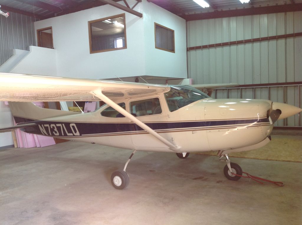 Cessna Skylane RG (N737LQ) - N737LQ tucked in at KENW
