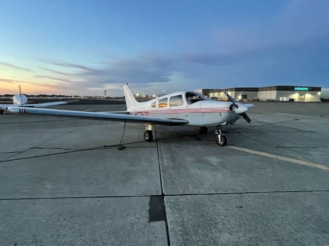 Piper Cherokee (N9752C)