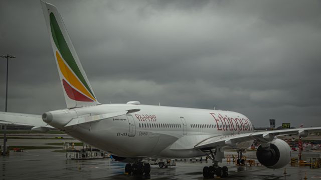 Airbus A350-900 (ET-AYA)