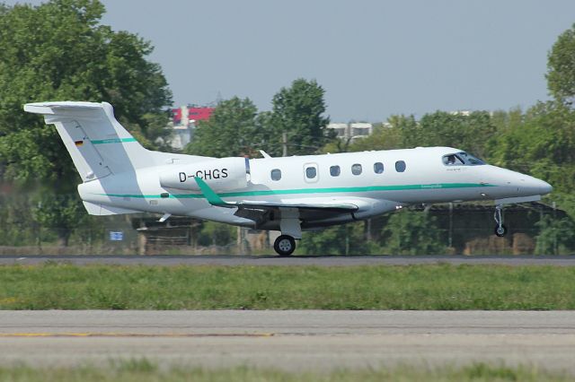 Embraer Phenom 300 (D-CHGS)