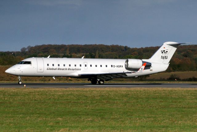 Canadair Regional Jet CRJ-200 (D-AGRA) - ProAir Aviation CRJ-200LR landing on rwy 26 on 23-Nov-17 arriving from EKBI as PAV4959.