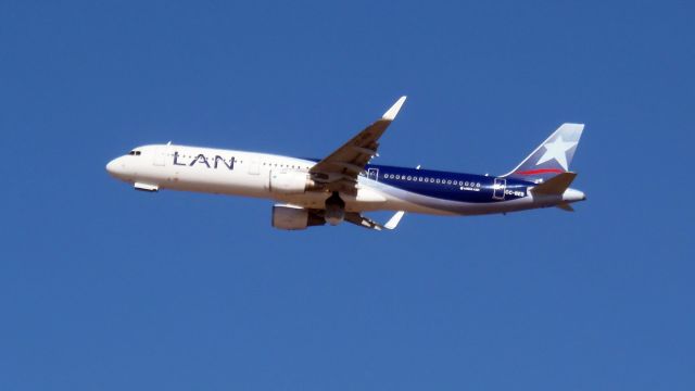 Airbus A321 (CC-BEB)