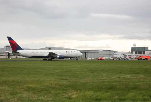 N189DN — - Diverted to Dublin with a suspicious package on board, full story and more pictures here ...br /br /a rel=nofollow href=http://www.flickr.com/photos/38016434@N05/6939382196/in/photostream/http://www.flickr.com/photos/38016434@N05/6939382196/in/photostream//a