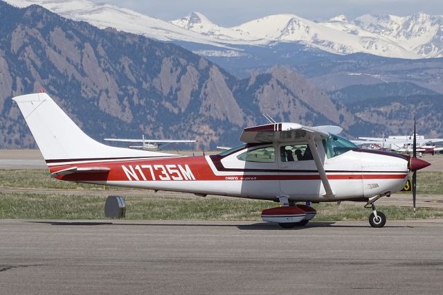 Cessna Skylane (N1735M)