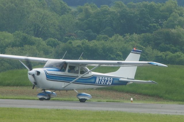 Cessna Skyhawk (N78733)