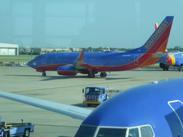 Boeing 737-700 (N288WN)