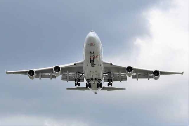 Boeing 747-400 (LX-VCV) - Never tire of this view. Never.