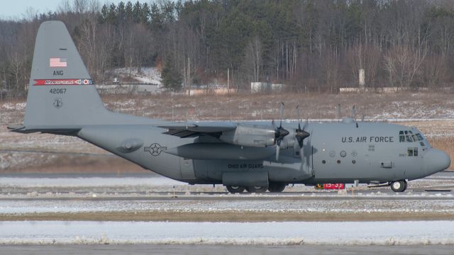 Lockheed C-130 Hercules (74-2067) - SKULL61 taxiing for takeoff going back to Mansfield ANGB (KMFD) after dropping off another C-130 for maintenance. 