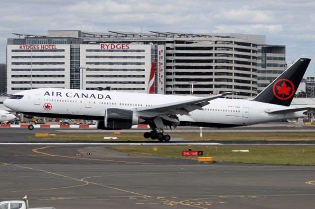 BOEING 777-200LR (C-FNNH) - on 26 November 2018