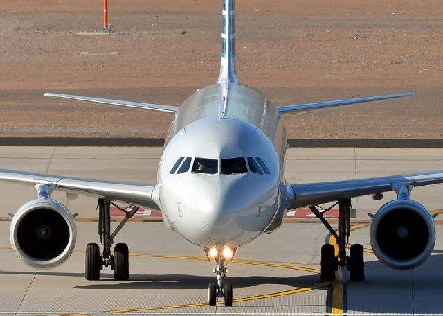 Airbus A321 (N177US)