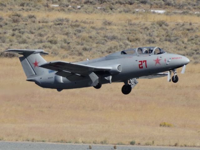 Aero L-29 Delfin (N63DV)