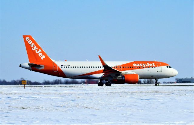 Airbus A320 (G-EZRM) - Spotting EPLB