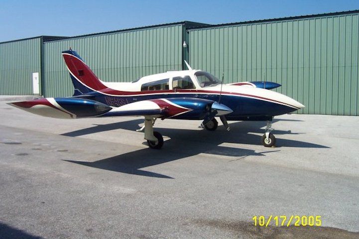 Cessna 310 (N5488J)