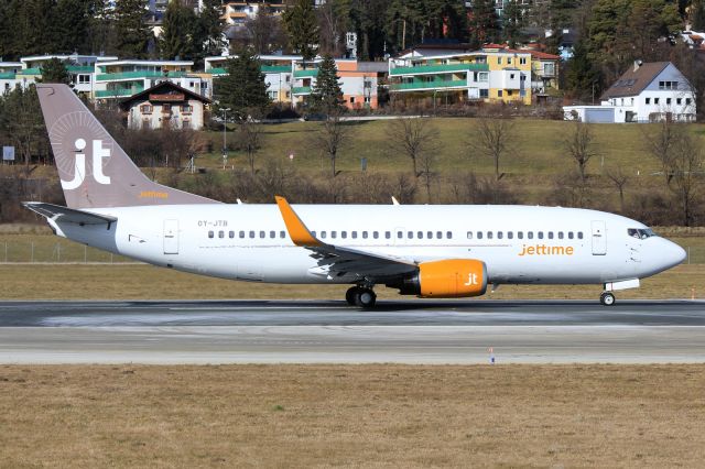 BOEING 737-300 (OY-JTB)