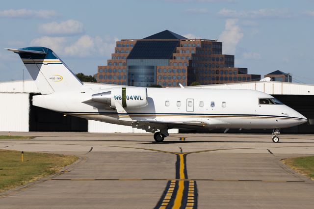 Canadair Challenger (N604WL)