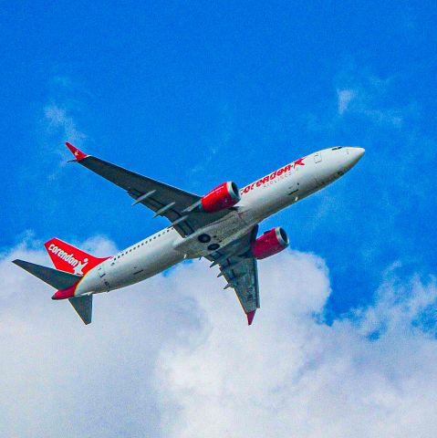 Boeing 737-700 (TC-MKE)