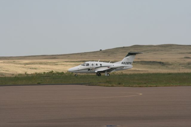 Eclipse 500 (N828PA)