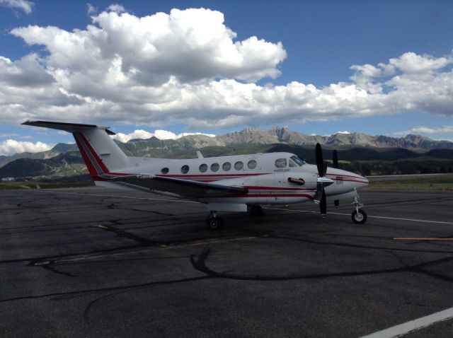 Beechcraft Super King Air 300 (N58ES)