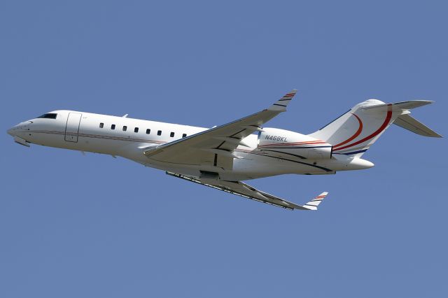 Bombardier Global 5000 (N468KL)