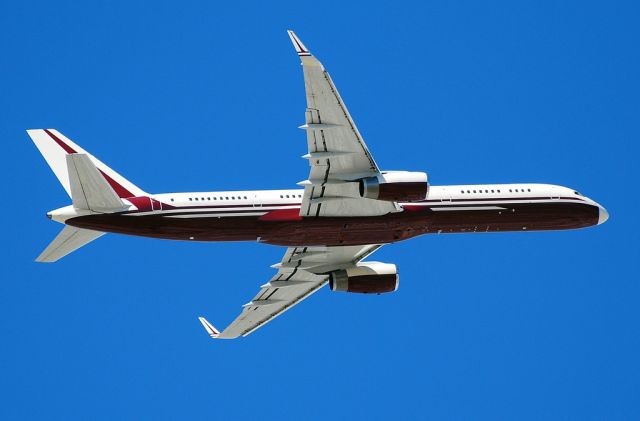 Boeing 757-200 (N770BB) - Untitled Boeing 757-2J4 N770BB (cn 25220/387)  Las Vegas - McCarran International (LAS / KLAS) USA - Nevada Photo: TDelCoro 8-14-2010 Flagship aircraft for Yucaipa Companies