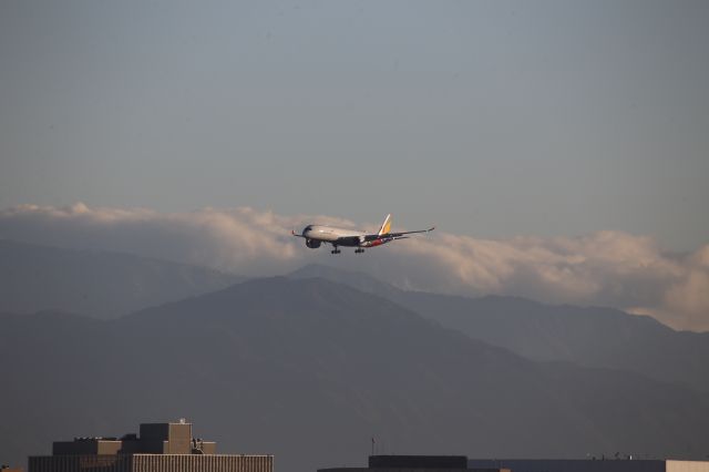 Airbus A350-900 (HL8079)