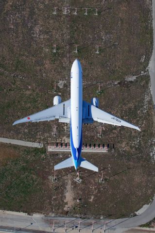 Boeing 777-200 (JA780A) - Photo taken by Jorge Chavez