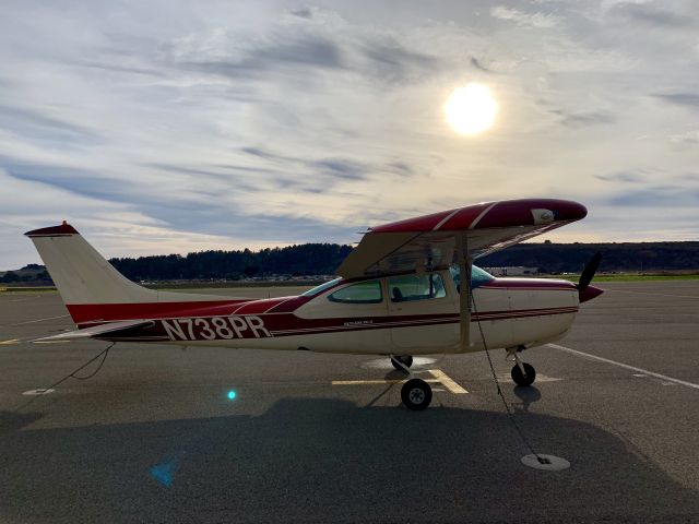 Cessna Skylane (N738PR)