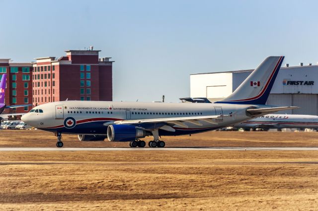 Airbus A310 (N15001) - Departing rwy 25 for CFB Trenton, Ont. 