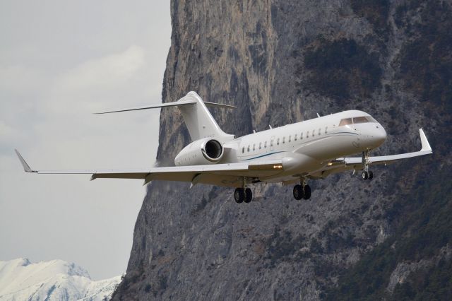 Bombardier Global Express (M-NALE)