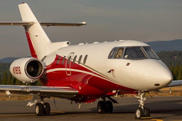 Hawker 800 (N79TS)