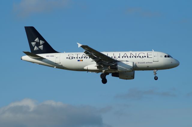 Airbus A319 (OO-SSC)