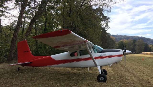 Cessna Skywagon 180 (N4679A)