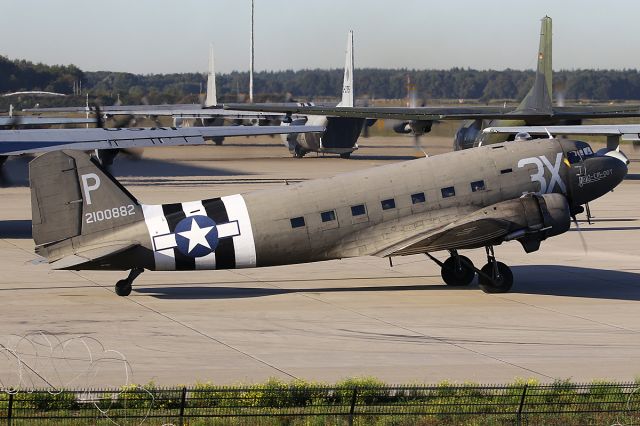 Douglas DC-3 (N473DC)