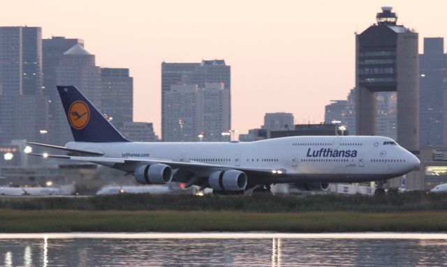 BOEING 747-8 (D-ABYG)