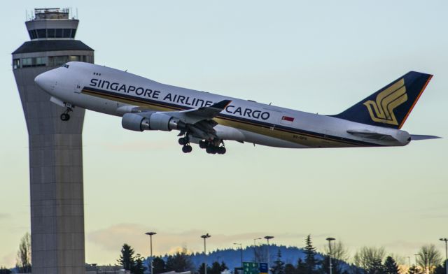 Boeing 747-400 (9V-SFK)