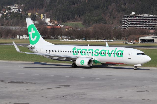 Boeing 737-800 (PH-HZE)