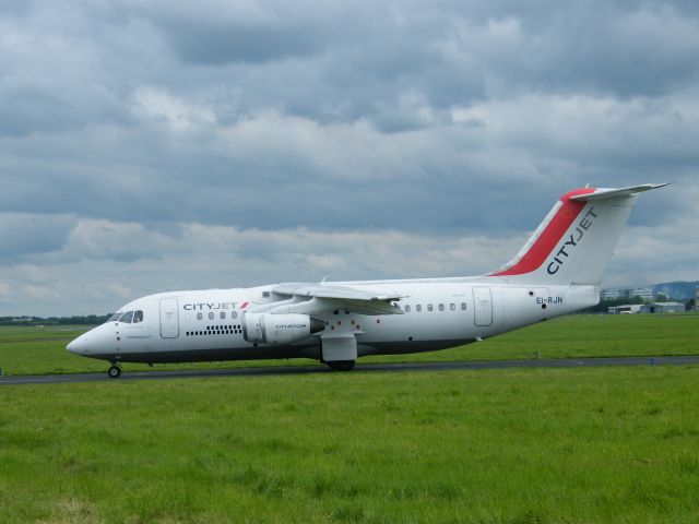 Embraer 170/175 (EI-RJN)