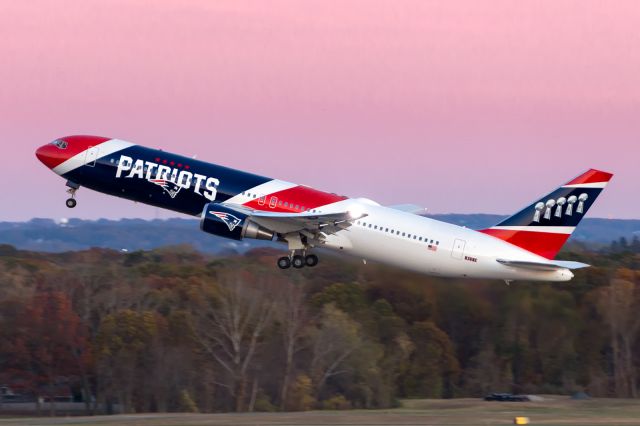 BOEING 767-300 (N36NE) - New England Patriots football teams private airKraft